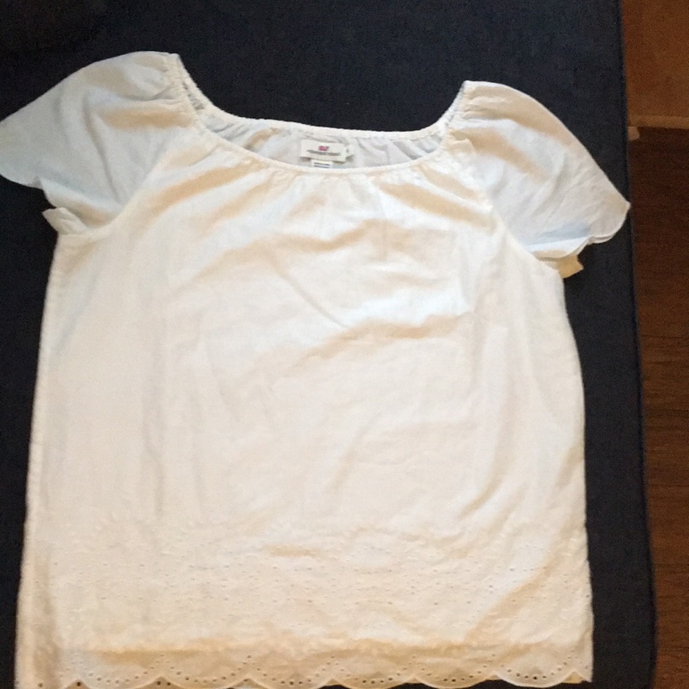 Vineyard Vines White Scalloped Sleeve Top
